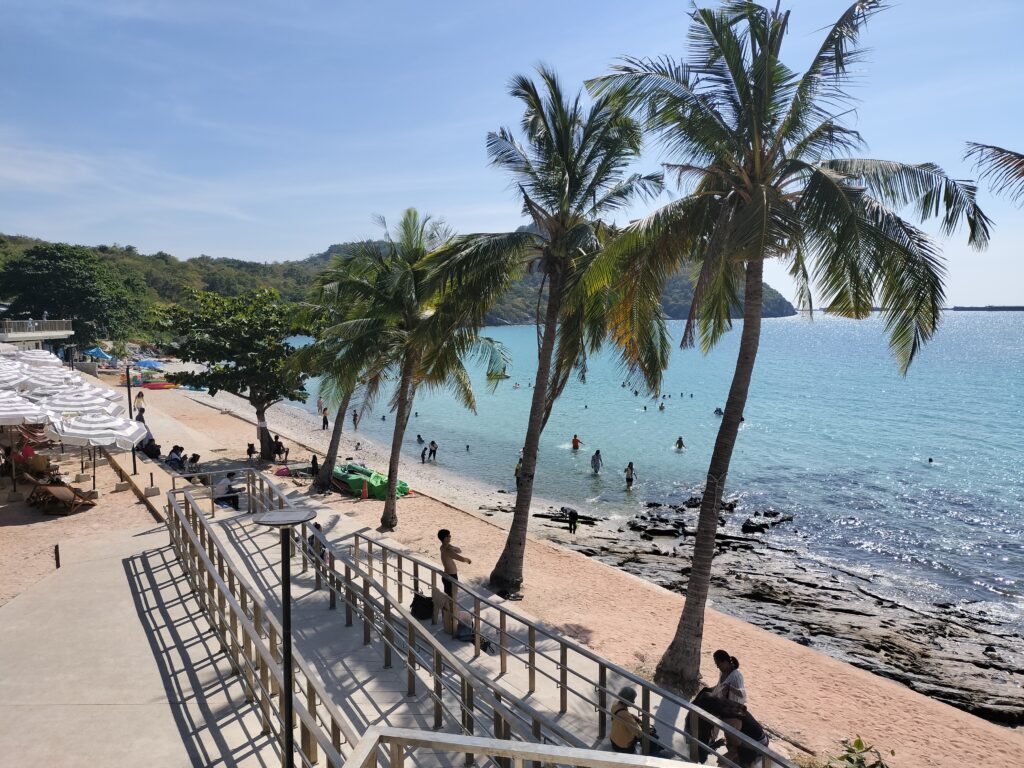 ハー タン パン (シーチャンビーチ)